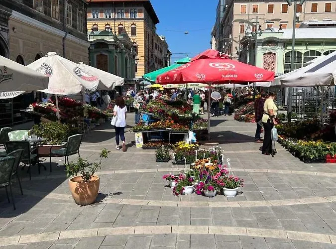 Tashi, Korzo - Rijeka, 2 Bedrooms * Rijeka