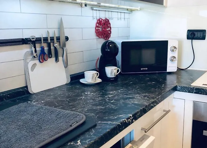 Tashi, Korzo - Rijeka, 2 Bedrooms Apartment