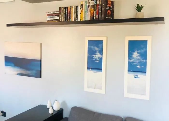 Tashi, Korzo - Rijeka, 2 Bedrooms Apartment *