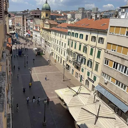 Tashi, Korzo - Rijeka, 2 Bedrooms Fiume