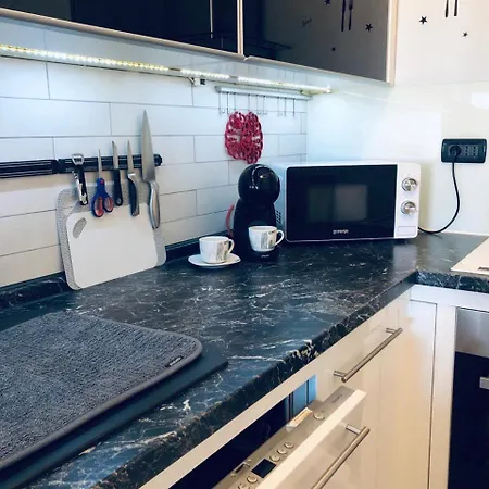 Tashi, Korzo - Rijeka, 2 Bedrooms 아파트