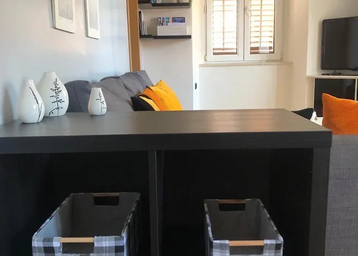 Appartement Tashi, Korzo - Rijeka, 2 Bedrooms Rijeka